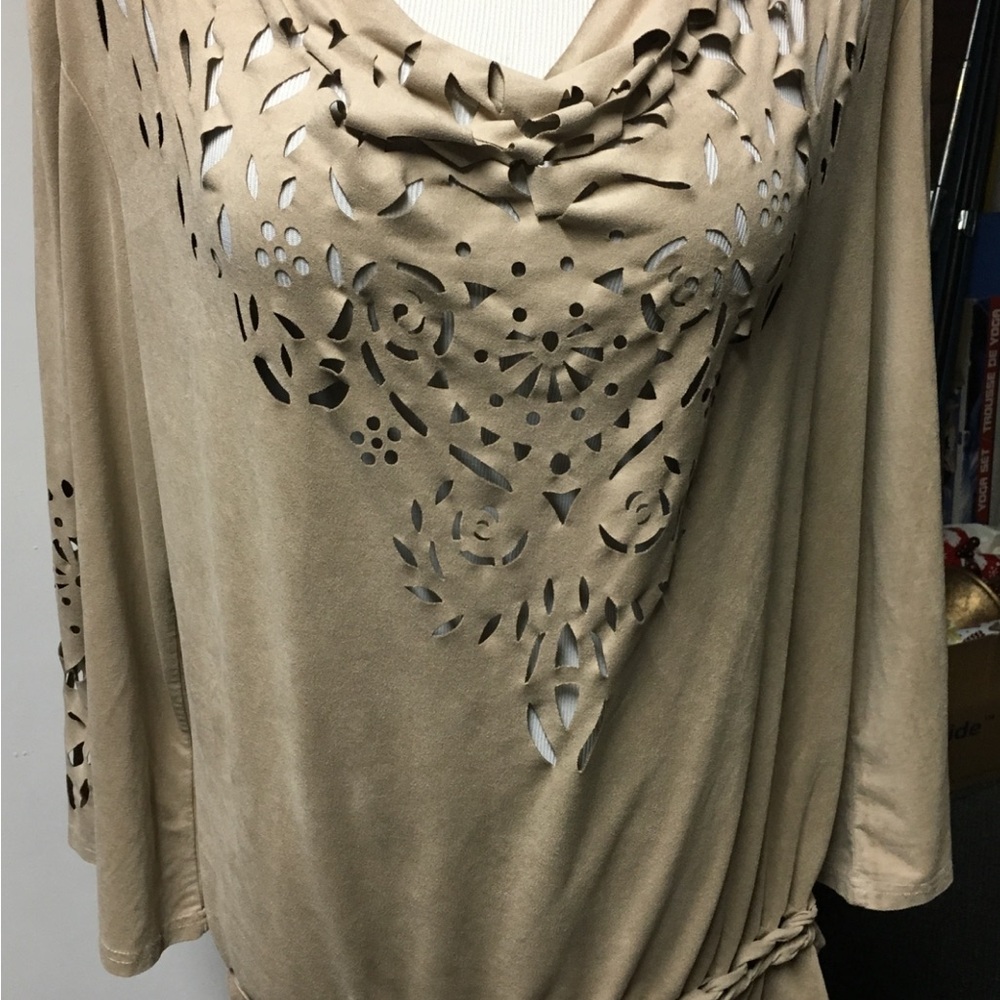 Cartise Size Large Elegant Taupe Women's Tunic Top